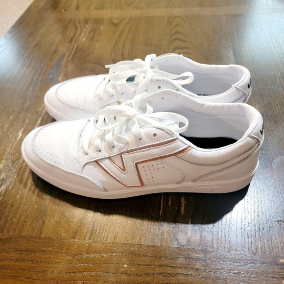 Vans Lowland CC - Picture 4 of 5